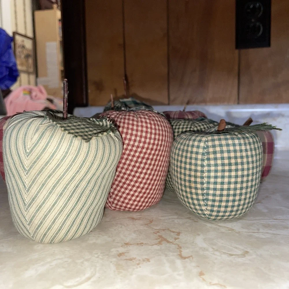 Wood And Metal Basket 🧺 of Homespun Fabric Apples Autumn Fall‎